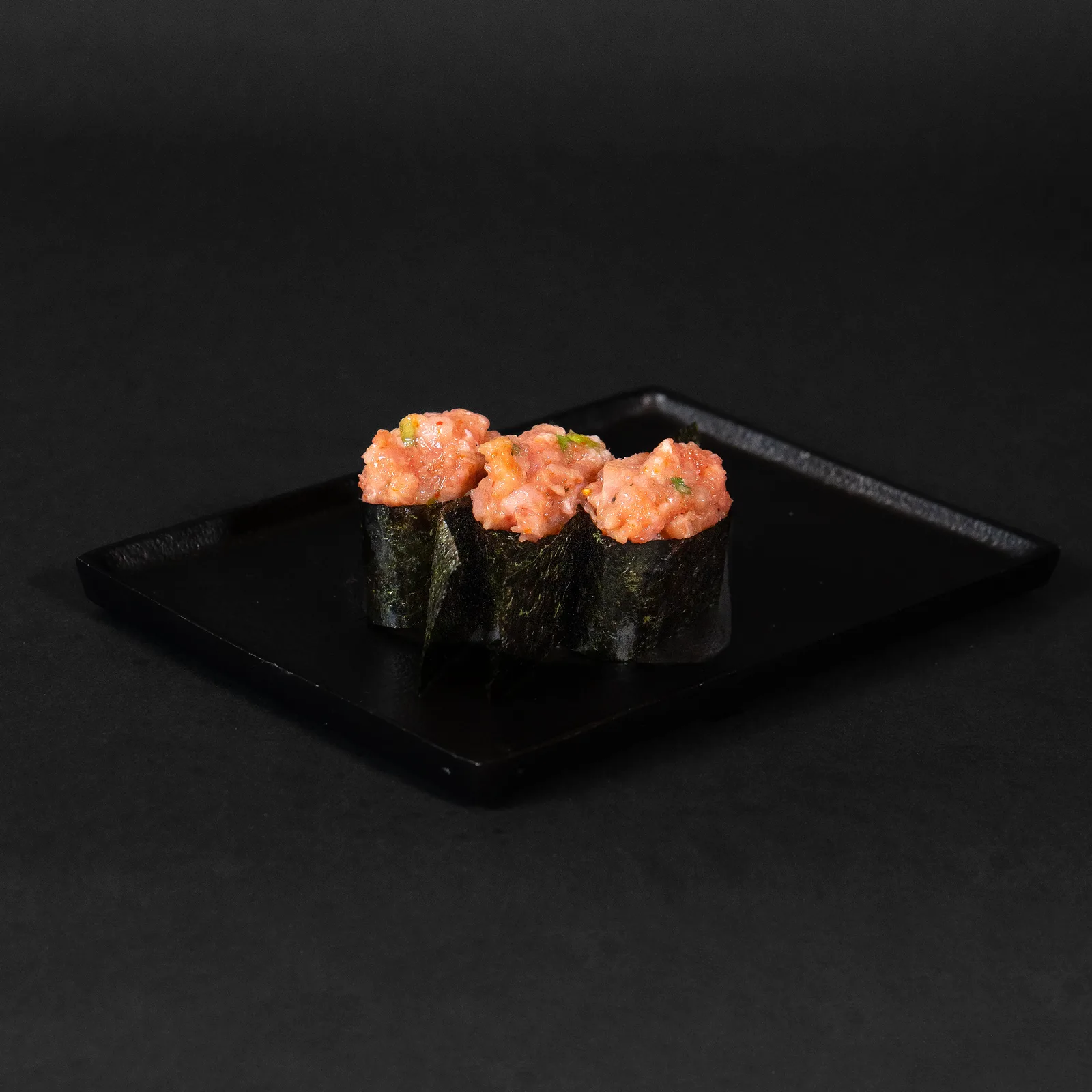 Gunkan z tatarem toro